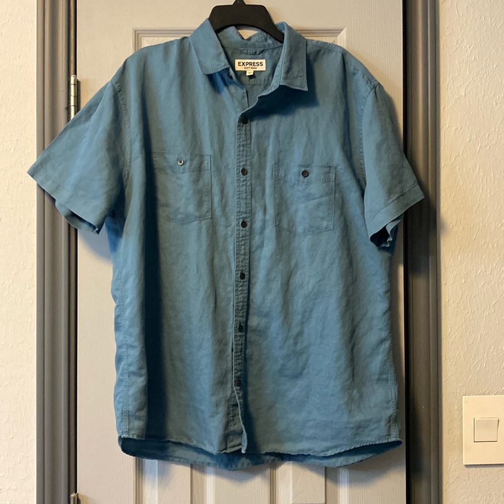 Express - Blue Soft Wash Button Up short-Sleeve Shirt (XXL)